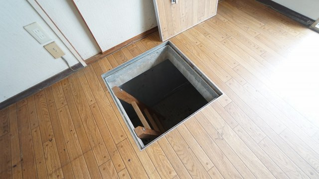 床下収納（倉庫つき）