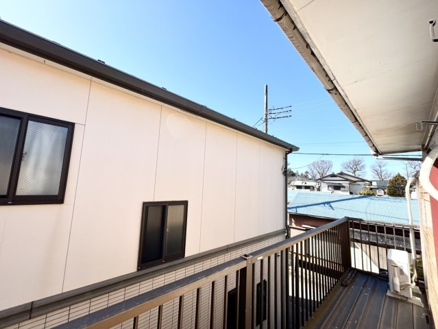 眺望を気にして物件を探す場合、前面に建物が建っていないか現地で確認しましょう！前面に建物があると景色はもちろん、日当たりや風通しにも影響が出てきます。住んだ時のことを想像しながら現地見学をしましょう。