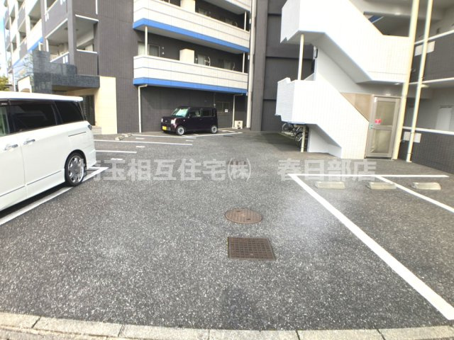 駐車場/空有(2026年4月現在)　月額500円～1500円　※空き状況は管理会社に要確認