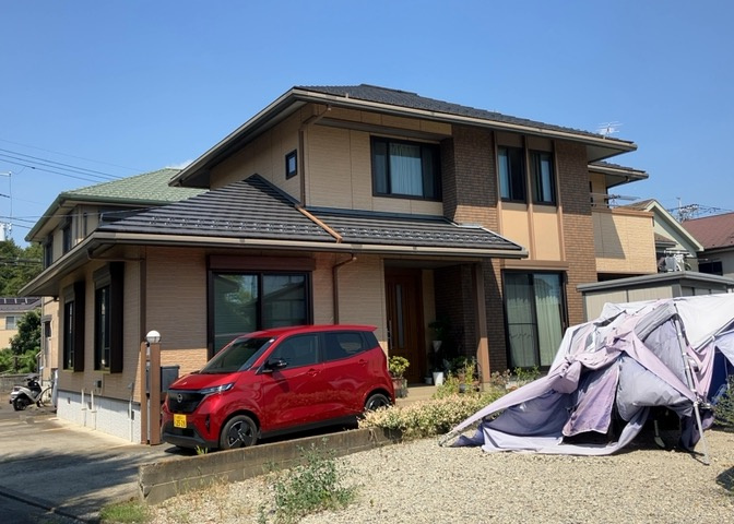 省エネ給湯器とは従来型の給湯器より熱効率が高く、少ない燃料でたくさんのお湯を沸かすことが出来る高効率な給湯器のことを指します。また、省エネ給湯器には種類があり、利便性や効果なども様々です。