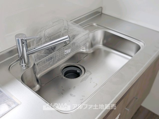 【Feel　at　Home】　◆自然と居場所になる◆料理をしながら会話が広がる、家族との時間を大切にできるキッチン。