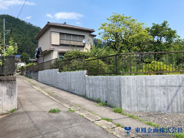 角地につき開放感があります