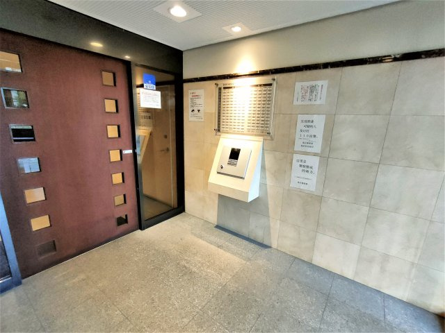 【エントランス】