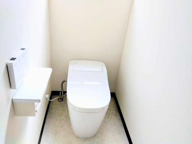トイレが各階にあります。忙しい朝や、ファミリー世帯は助かりますね。