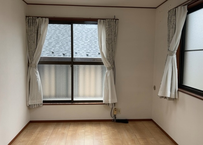 子供が何人でも年齢によっては、受験時にしっかり壁のある個室があった方が良い場合もあります。難しい問題ですが、兄弟の人数や、性別や年齢差によって状況が異なりますので、数年後のこともしっかり考えましょう。
