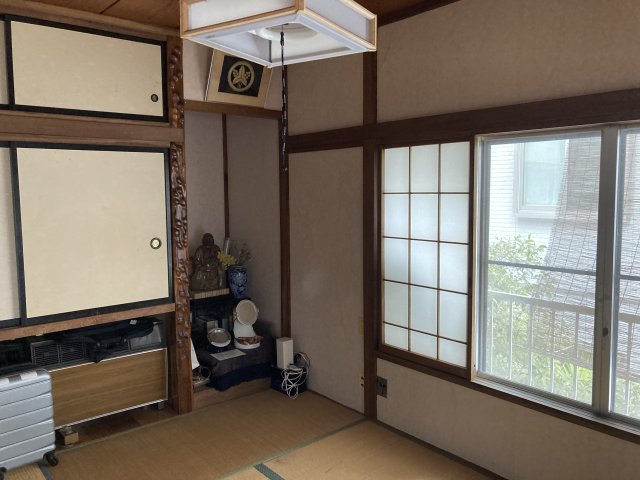 2階の和室です。床の間が付いています。