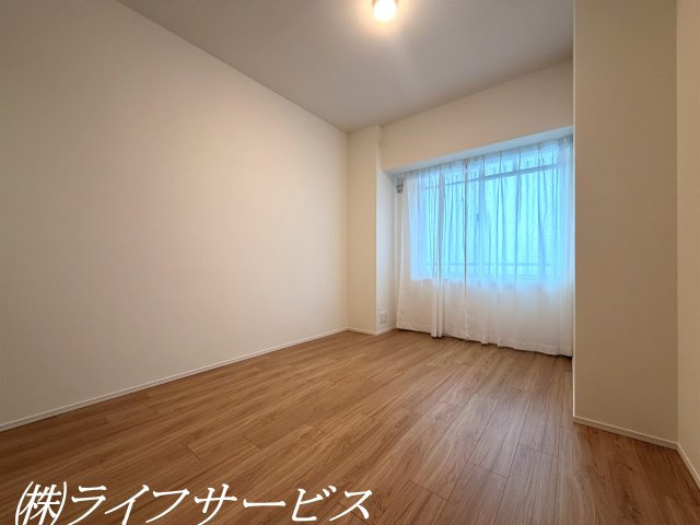 洋室5.5帖／ウォークインクローゼット有