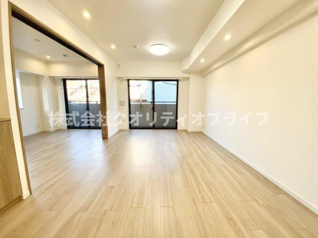 フローリング張替え済み