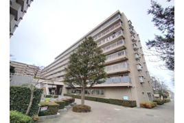 ヴィルヌーブ南越谷B棟の外観