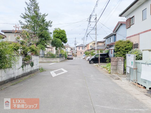 道路幅にゆとりがあり、視界が良いため、小さなお子様のいるご家庭も安心です