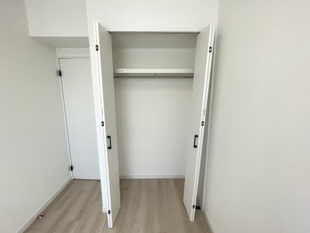 各居室に収納がついており、家族で使い分けしやすくなっています。　