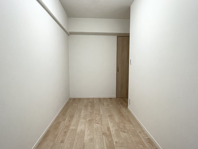 使い勝手のいい洋室です