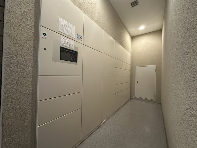不在時にもあると大変便利な宅配ボックスを完備。