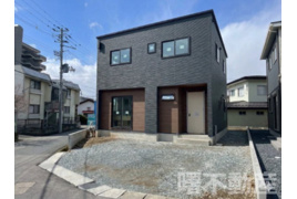 山形市東青田三丁目の間取り