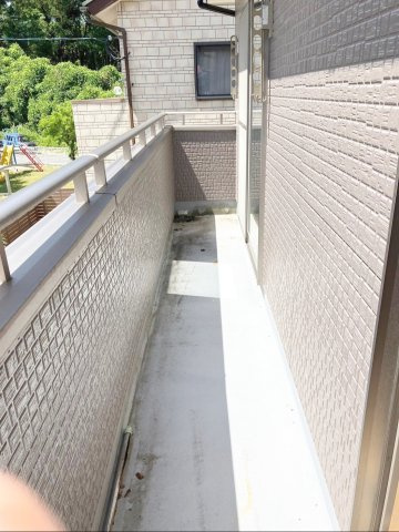南東向きで日当たり良好なバルコニーです！