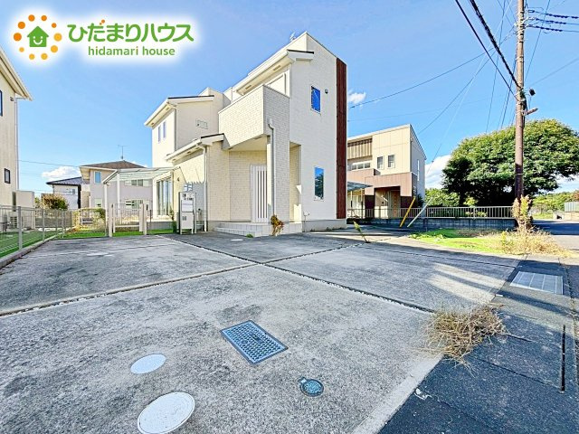 駐車場は3台分確保されており、急な来客があっても安心です。