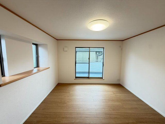 洋室8帖・WIC付き