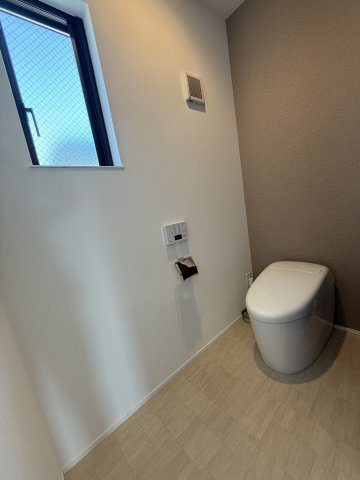 トイレはもちろん1階と2階にございます♪