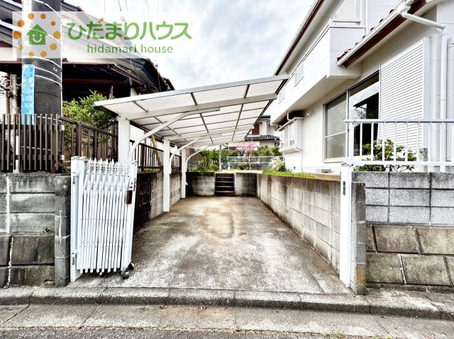 マイホームなら駐車場代がかかりません。しかも、自宅の駐車場で洗車ができます！今までコイン洗車に行っていた手間も省けて、節約にもつながります(^^♪