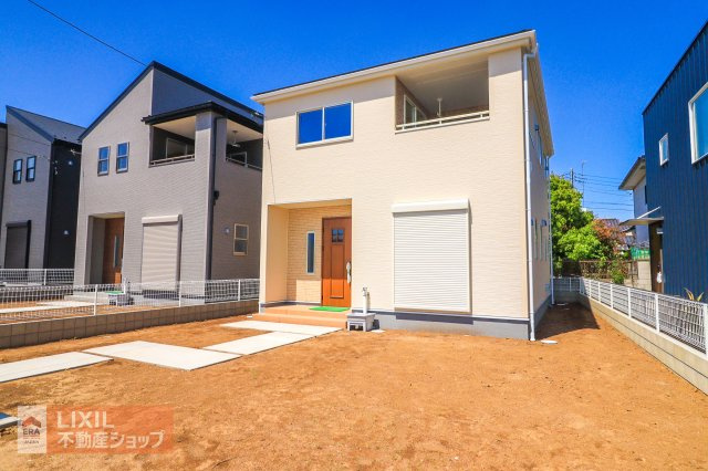 シンプルで無駄のない洗練されたデザインです。普遍的なスタイリッシュさで、長く住んでも飽きることがない外観が魅力です。
