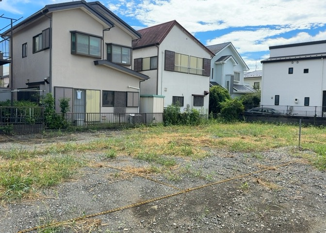 人が暮らすうえで日光は大切な要素となります。日当たりの良さは譲れないポイントですね。併せて近くに大きな建築物の建築予定がないか、あるいはそれが可能な土地が近くにないか事前に確認することもお勧めします。
