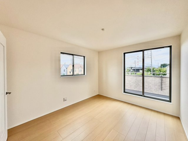 洋室7.2帖・WIC付き！収納の確保された住空間で、生活感を抑えてすっきりとした印象に。