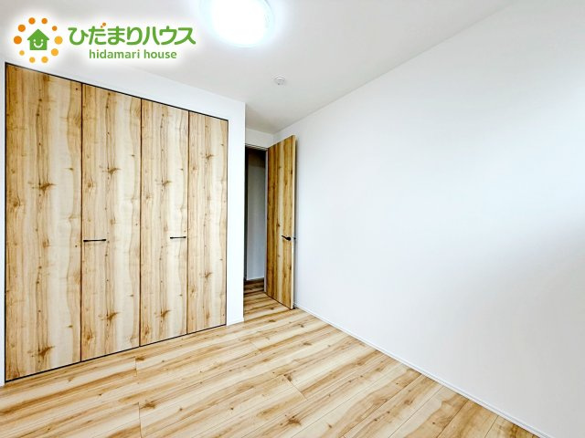 広さはお子様の勉強部屋にも適した広さ！　勉強机や本棚などの家具を置いてもフリースペースも確保することができます。