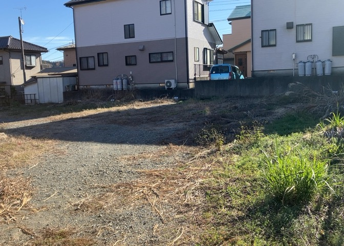 人が暮らすうえで日光は大切な要素となります。日当たりの良さは譲れないポイントですね。併せて近くに大きな建築物の建築予定がないか、あるいはそれが可能な土地が近くにないか事前に確認することもお勧めします。