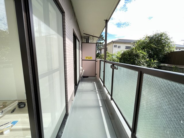 南西向きで陽当たり良好のバルコニーです。　