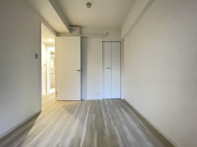 シンプルな洋室は、幅広い用途でお使いいただけます。　