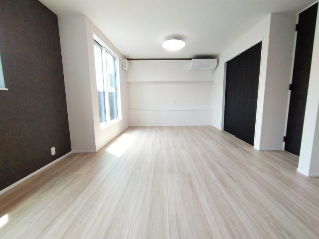 第一種低層住居専用地域につき住環境の良さが魅力。
