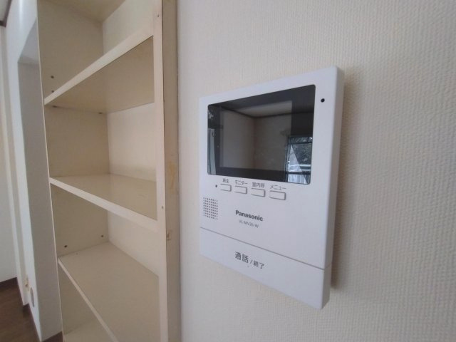 来客時に便利なTVモニター付きインターホン