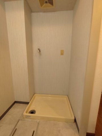 洗濯機置き場になります。
