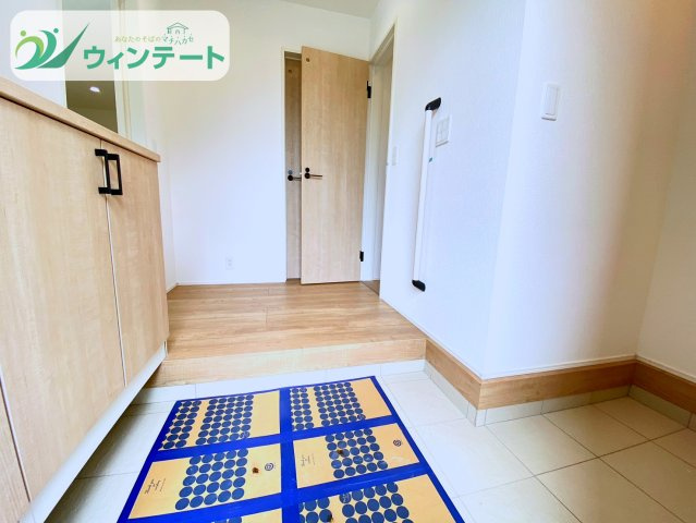 シューズボックス完備で収納力も豊富。玄関周りがすっきり片付き、いつでも快適に使えます。
