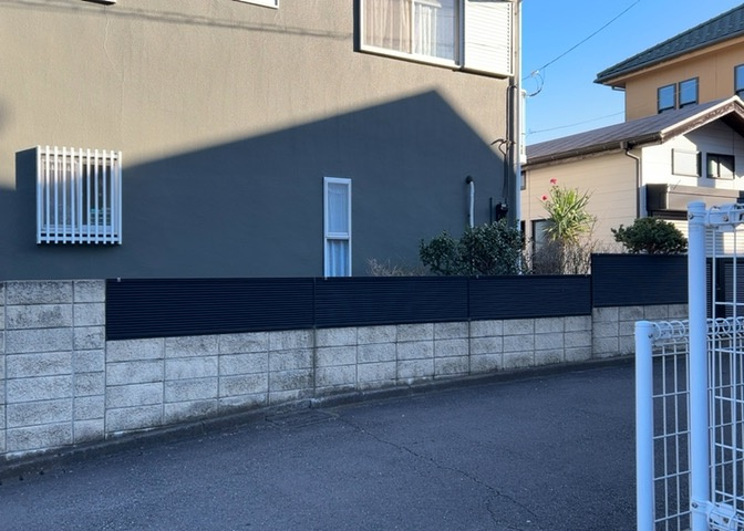 リビングの間取りの種類は大きくわけてリビングとダイニングが別になっているタイプ、リビングダイニング一体型です。どちらも一長一短ですので、家を選ぶ時はその両面をチェックして決めるようにしましょう。