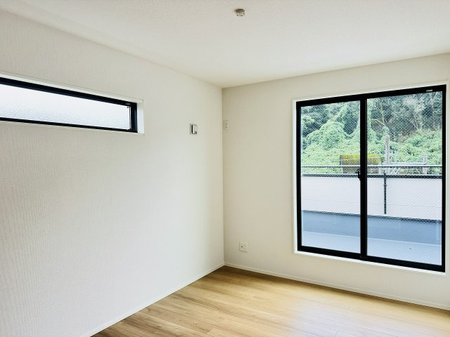 ～2階6.0帖の洋室です～