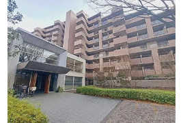 エルフォレスト　ガーデンウィング棟の外観