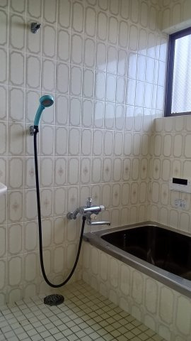 【広島市中区江波南1丁目の浴室】