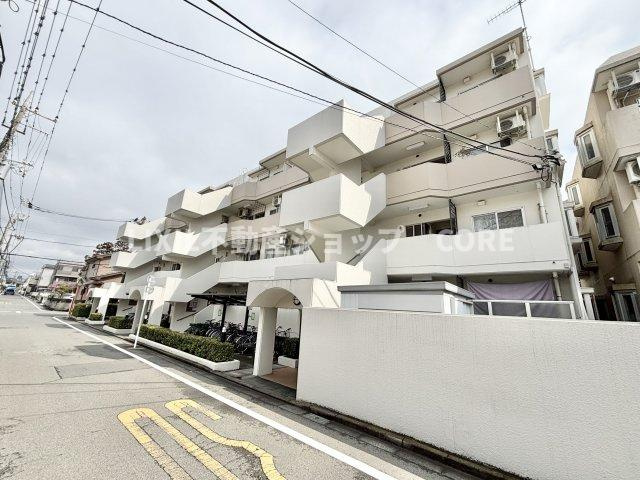 見学はしたいけど見に行く暇がないという方、仕事終わり等にご見学が出来るようサポートします。