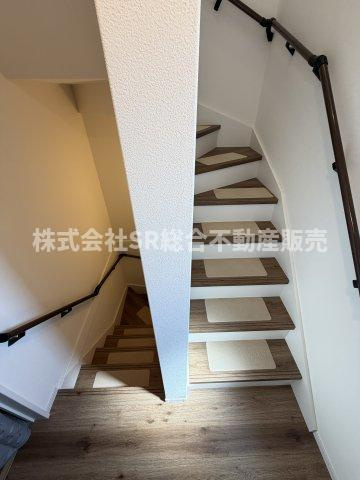 売主様が室内大変キレイにご使用されています！太陽光発電+蓄電池搭載♪