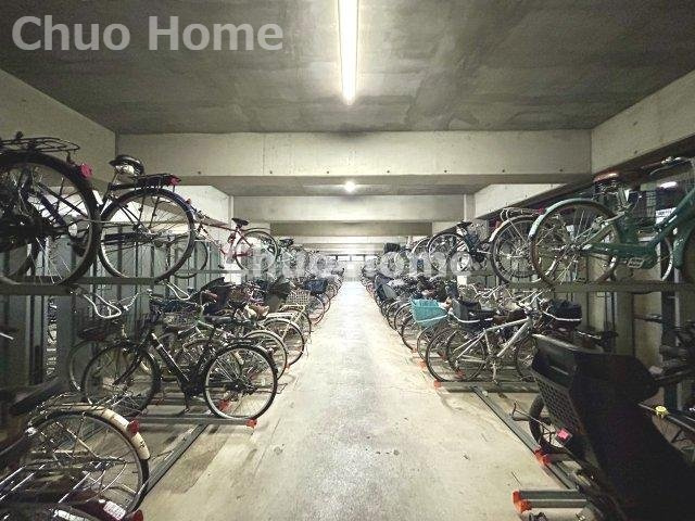【自転車置き場】最新の空き状況や費用などの詳細は担当スタッフまでお問い合わせください。