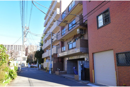 国立市富士見台の中古マンションの外観