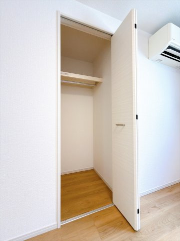 1階北側洋室（約6帖）の収納