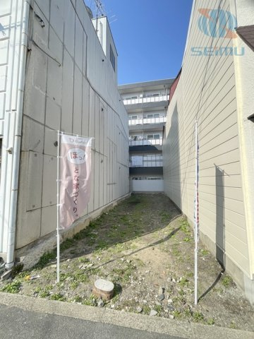 外観：327001585103