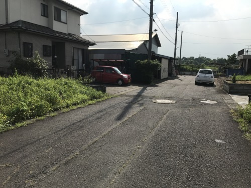 前面道路　西方向