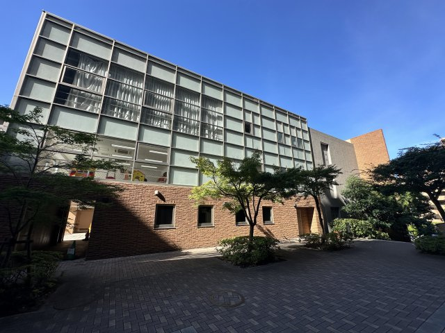 大規模マンションならではの共用スペースも充実しています。