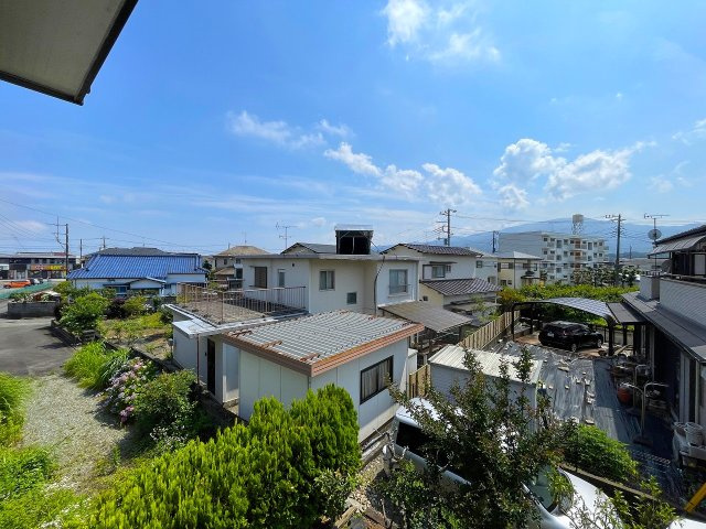箱根の山並みが遠望できる穏やかな住環境♪