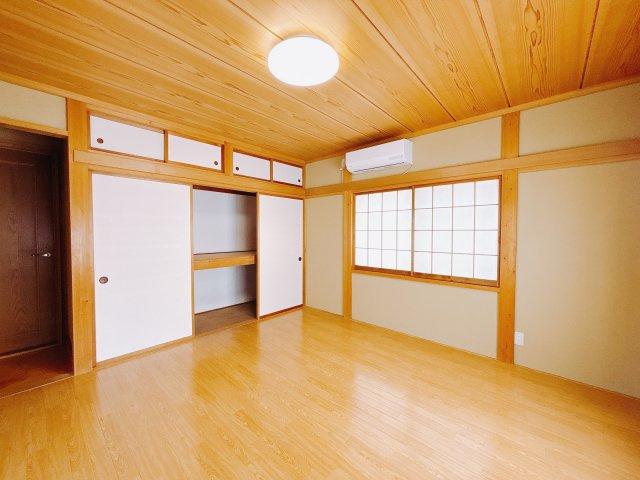 ■1階洋室｜子供部屋のメリットは「自立心を養うことができる」「自分で整理整頓できるようになる」そして、お子様が成長した際には「プライバシーを確保できる」といい事だらけ♪
