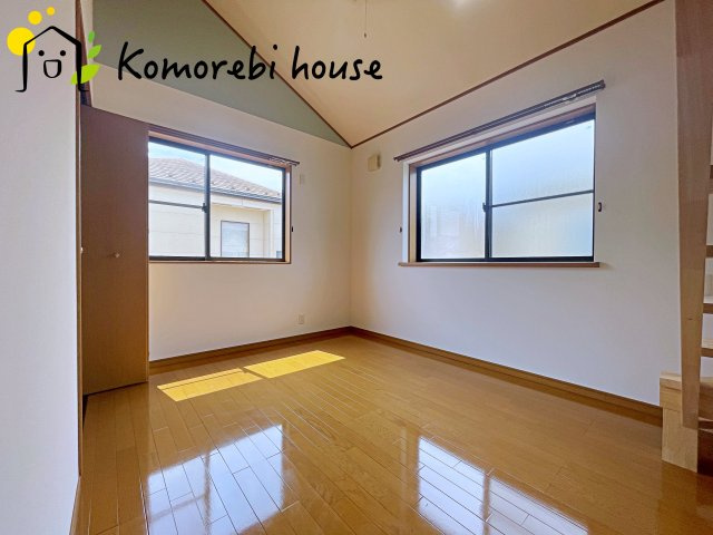 個人の部屋や寝室として使える洋室です