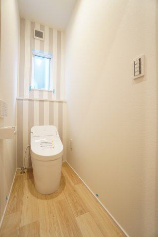 見た目スッキリ、節水効果もあります！1回あたりの水道使用量は1/3以下！※類似物件の参考画像です。